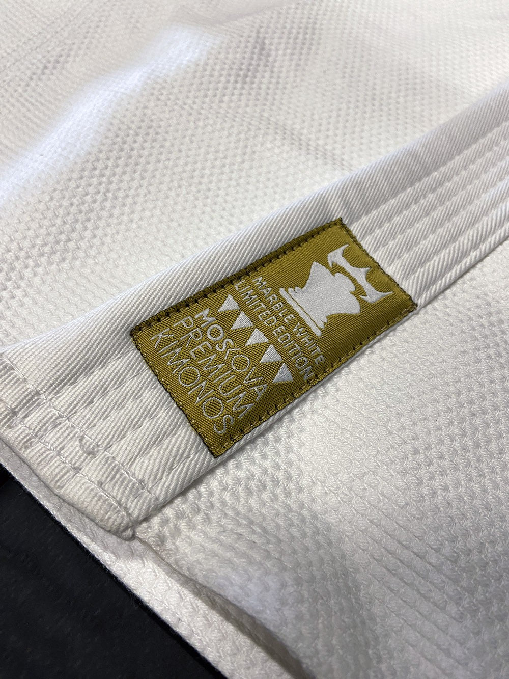 LIMITED EDITION GI MARBLE GOLD WHITE 2024